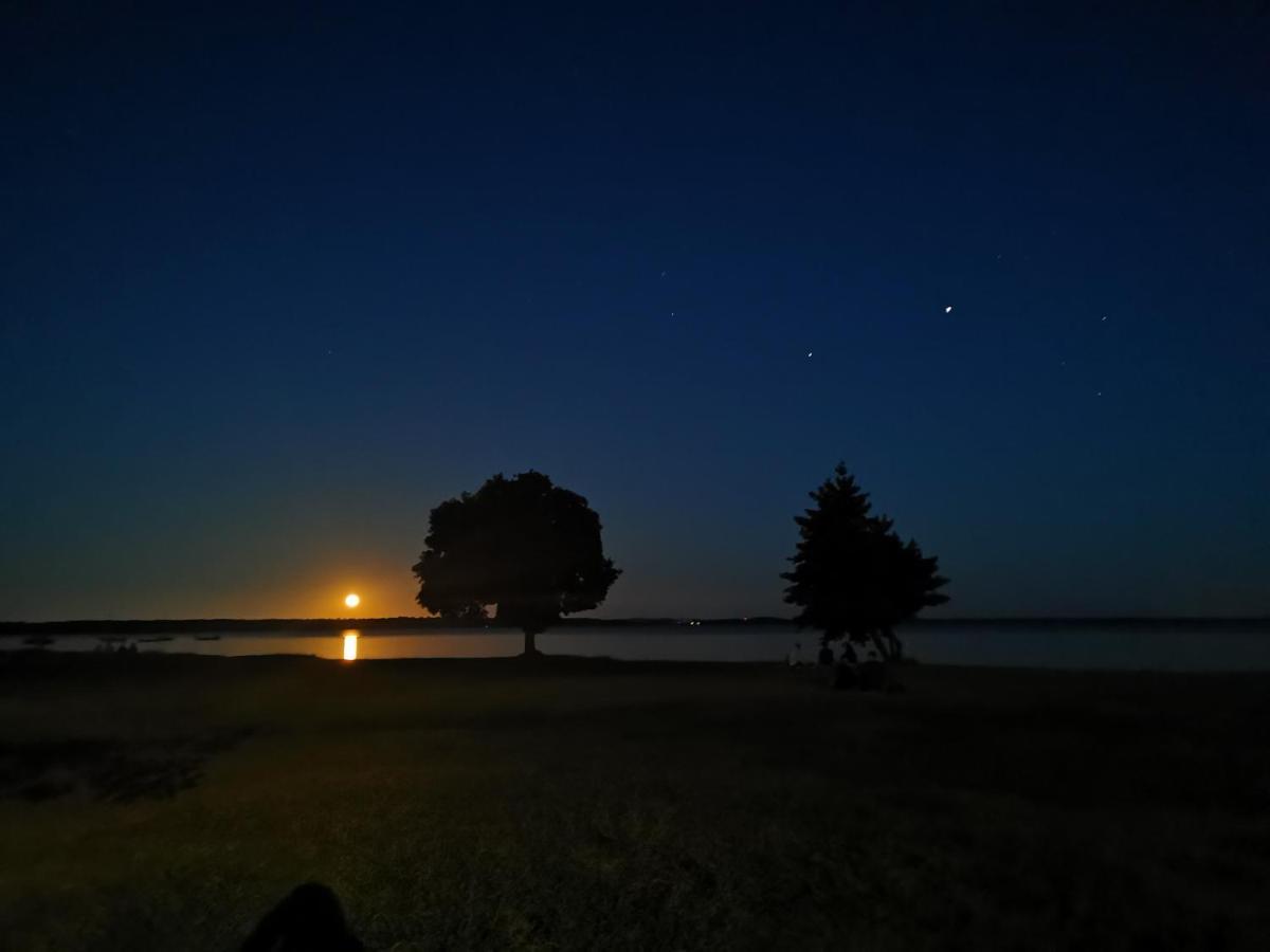 لاكانو O Lac المظهر الخارجي الصورة